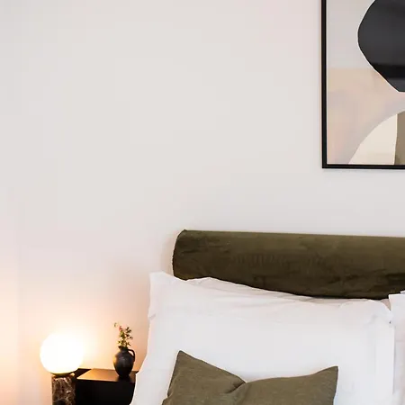 The Haus - Santa Barbara Ii