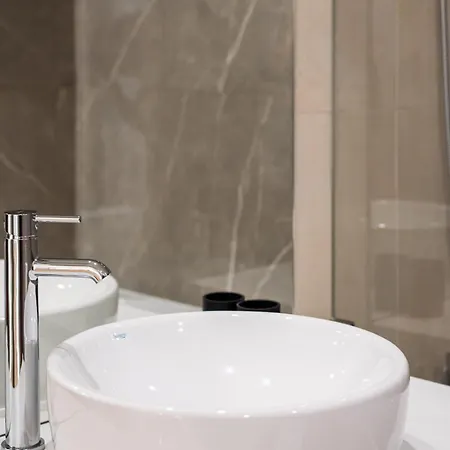 The Haus - Santa Barbara Ii * Lisboa